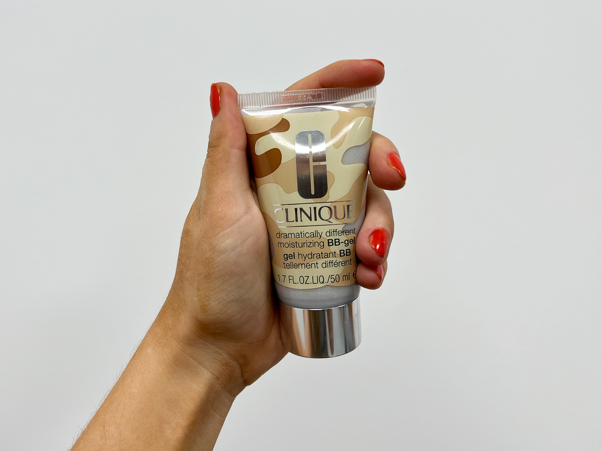 Clinique dramatically different moisturizing BB-gel
